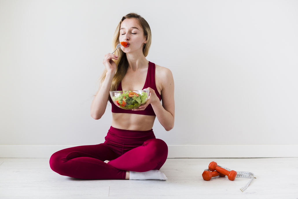 diet-concept-with-sport-woman-and-healthy-food